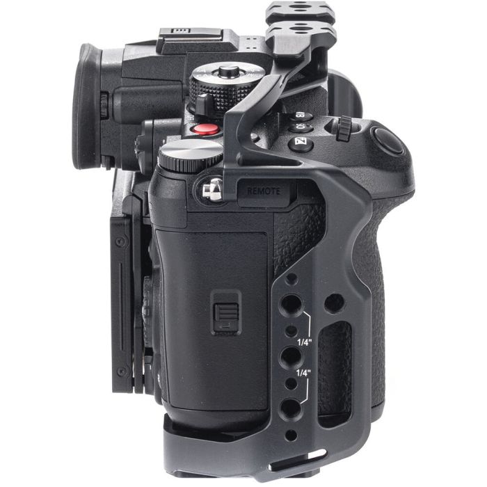 Клетка Tilta Full Camera Cage для Panasonic Lumix GH7/GH6, черная (TA-T15-FCC-B)