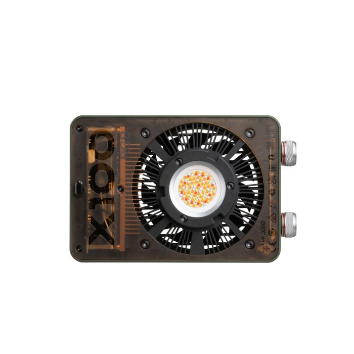 Осветитель Zhiyun MOLUS X100RGB COB Light PRO
