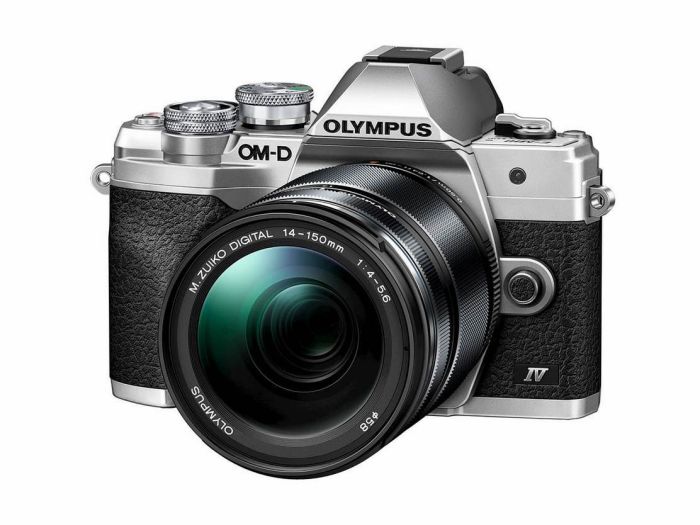 Фотоаппарат Olympus OM-D E-M10 Mark IV серебристый + 14-150mm f/4-5.6 II ED