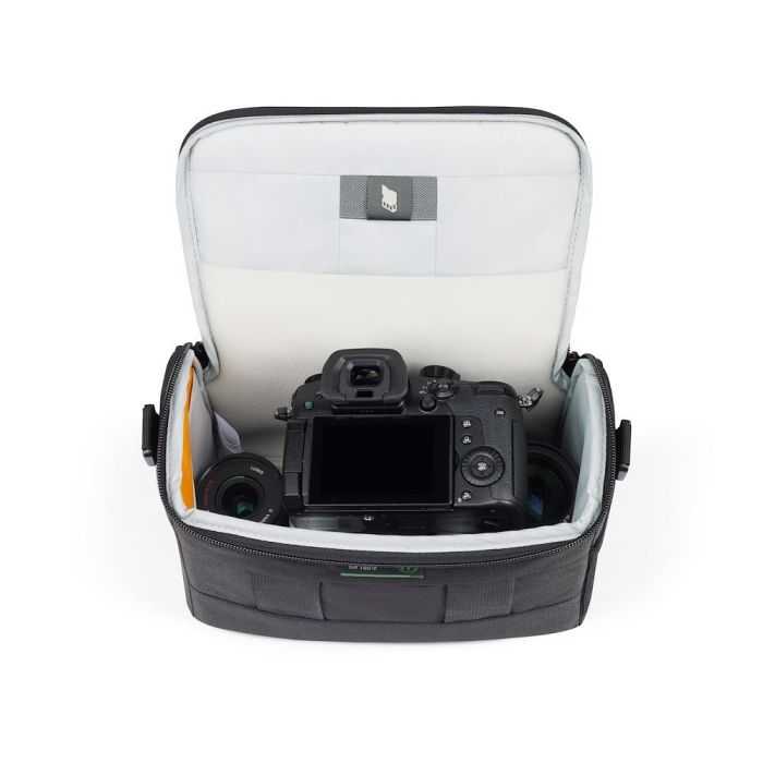 Сумка Lowepro Adventura SH 160 III черная