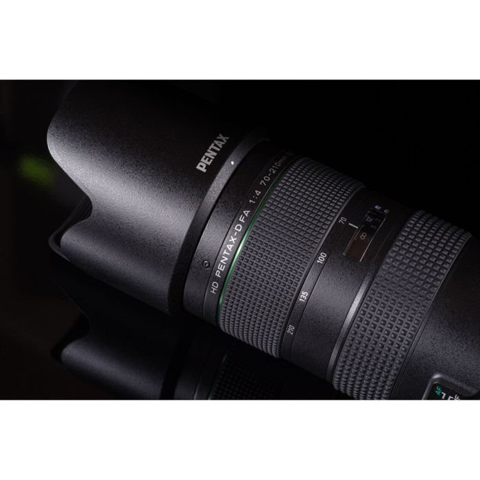 Объектив Pentax HD D FA 70-210mm f/4 ED SDM WR