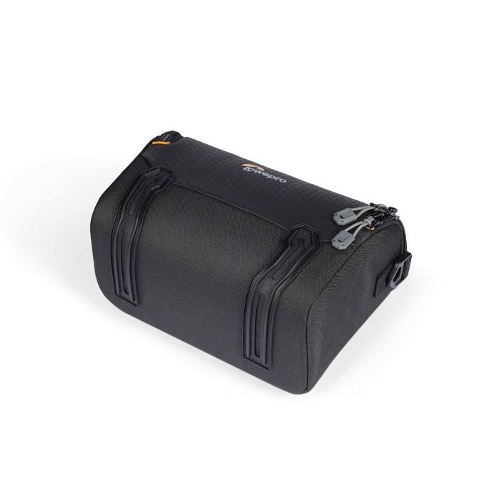 Сумка Lowepro Adventura SH 140 III черная