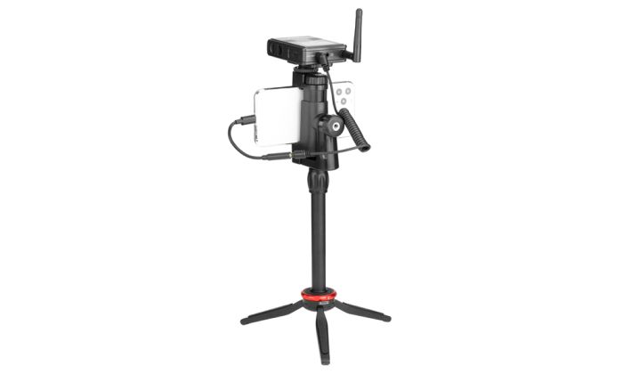 Радиосистема Saramonic SR-WM2100 приемник + 2 передатчика, 2,4ГГц, разъем 3,5 мм