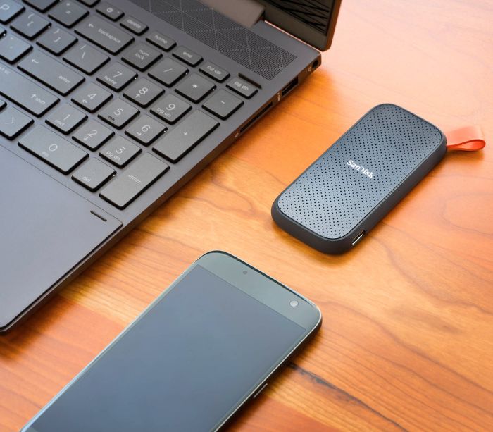 Внешний накопитель SanDisk Portable SSD (Updated Firmware) USB 3.2 Gen2 Type-C 2TB, R 800 МБ/с