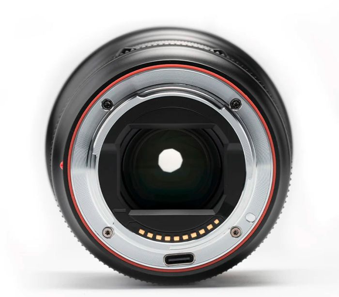 Объектив Viltrox AF 16mm F1.8 AF FE для Sony FE